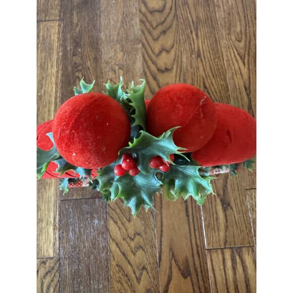 Vintage Christmas Centerpiece Santa Kitschy Red Velvet Holly Handmade Wreath MCM - Picture 8 of 13